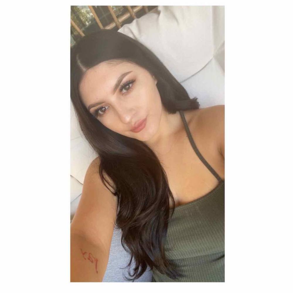 Meet your Posher, Danielle